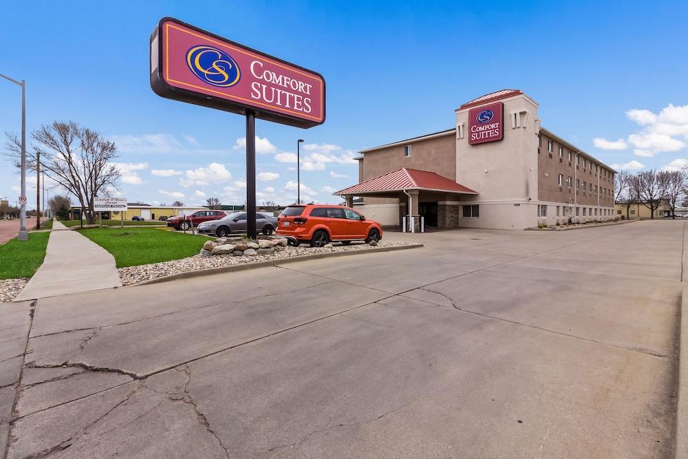 Comfort Suites Sioux Falls Exterior photo