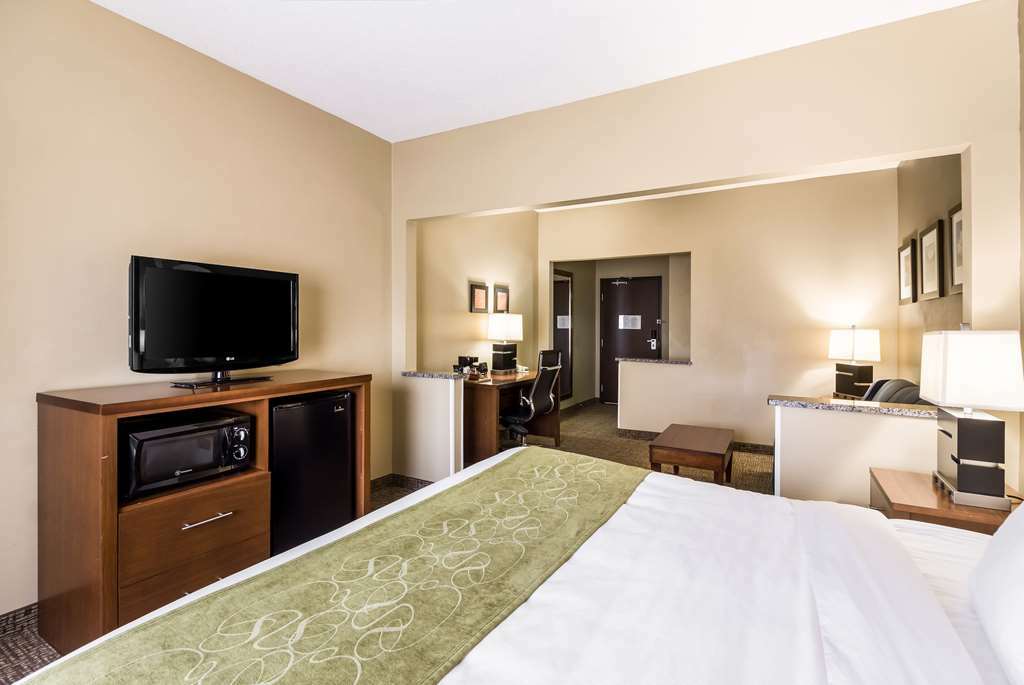 Comfort Suites Sioux Falls Room photo